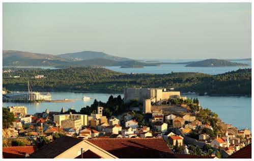 Apartment Anamarija With Sea View Šibenik Esterno foto